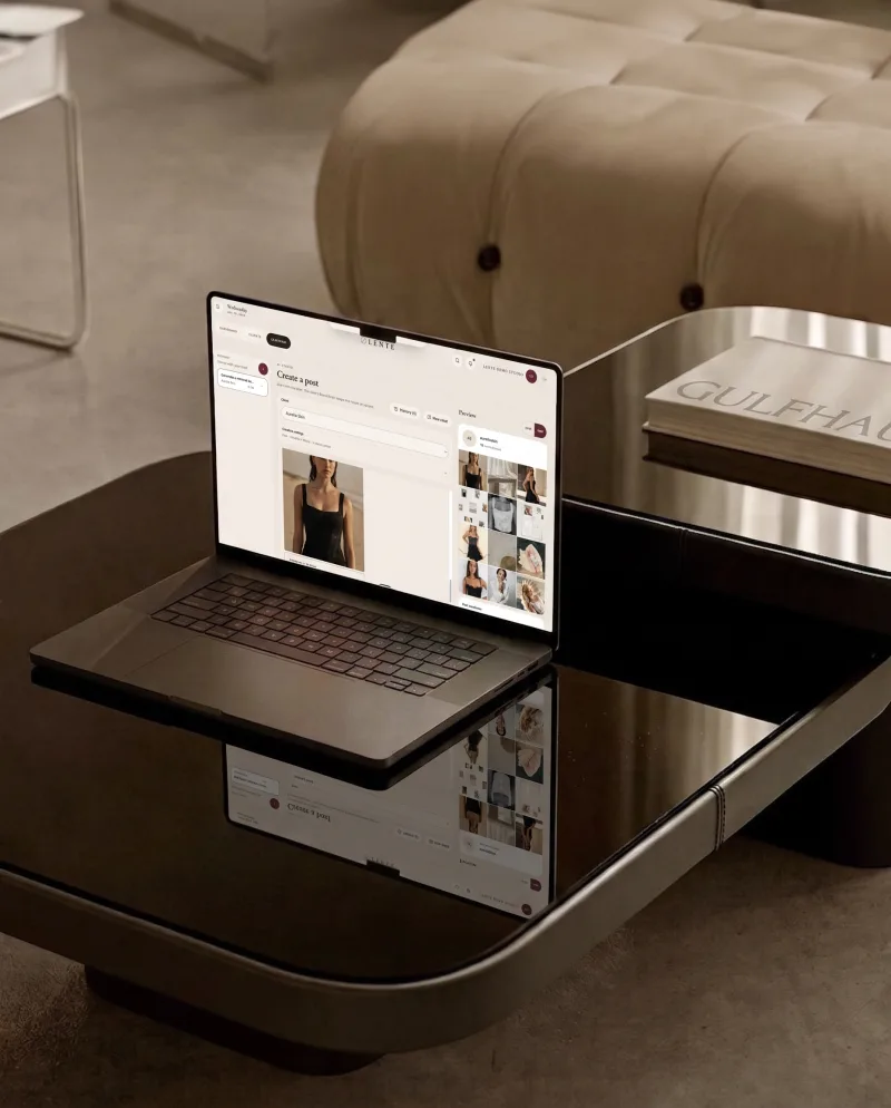 Laptop open to Lente’s Create a post workspace in an editorial studio